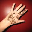 henna on hand