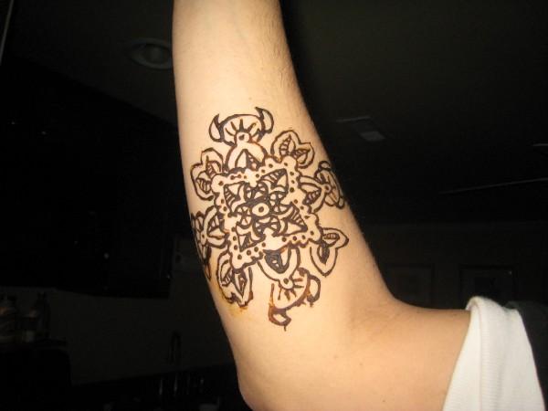Designs By Jenn - Henna Tattoos
